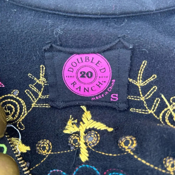 Double D Ranch Embroidered Black Jacket Festival Full Zip Western Sweater Small - Picture 9 of 10
